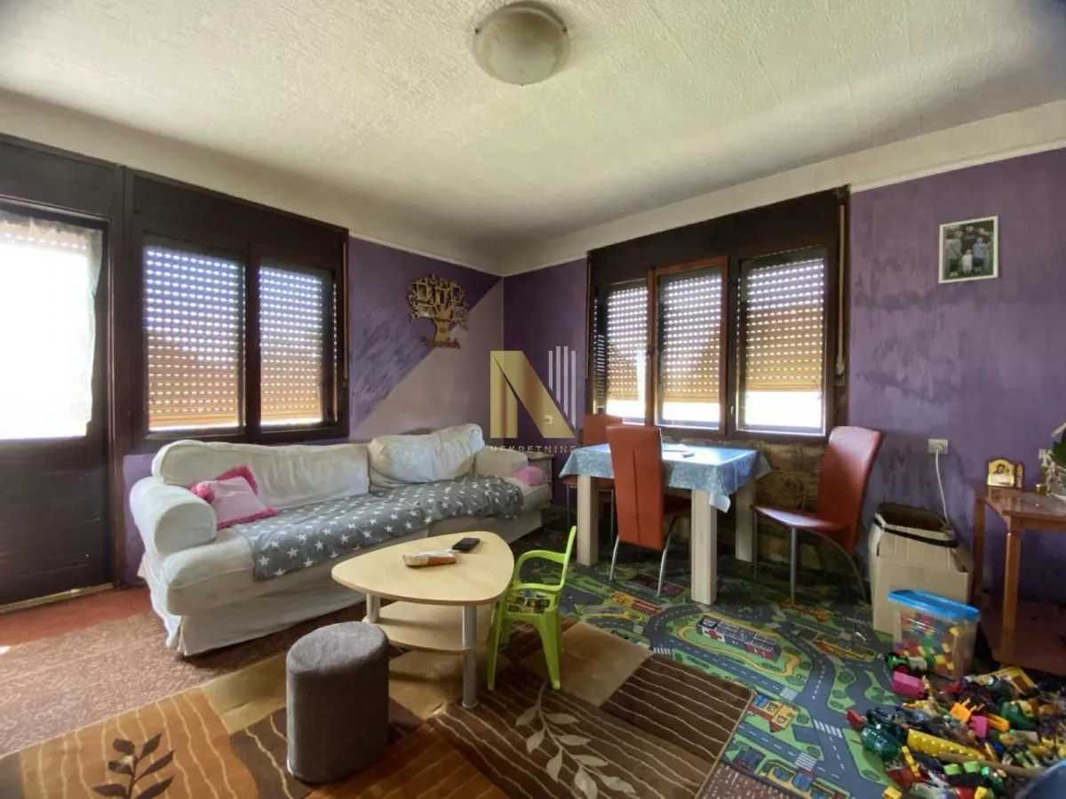 Prodaja, kuća, 112m², Kać, Novi Sad Sve Podlokacije