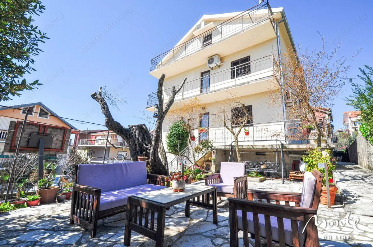 Prodaja, kuća, 525m², Centar, Tivat