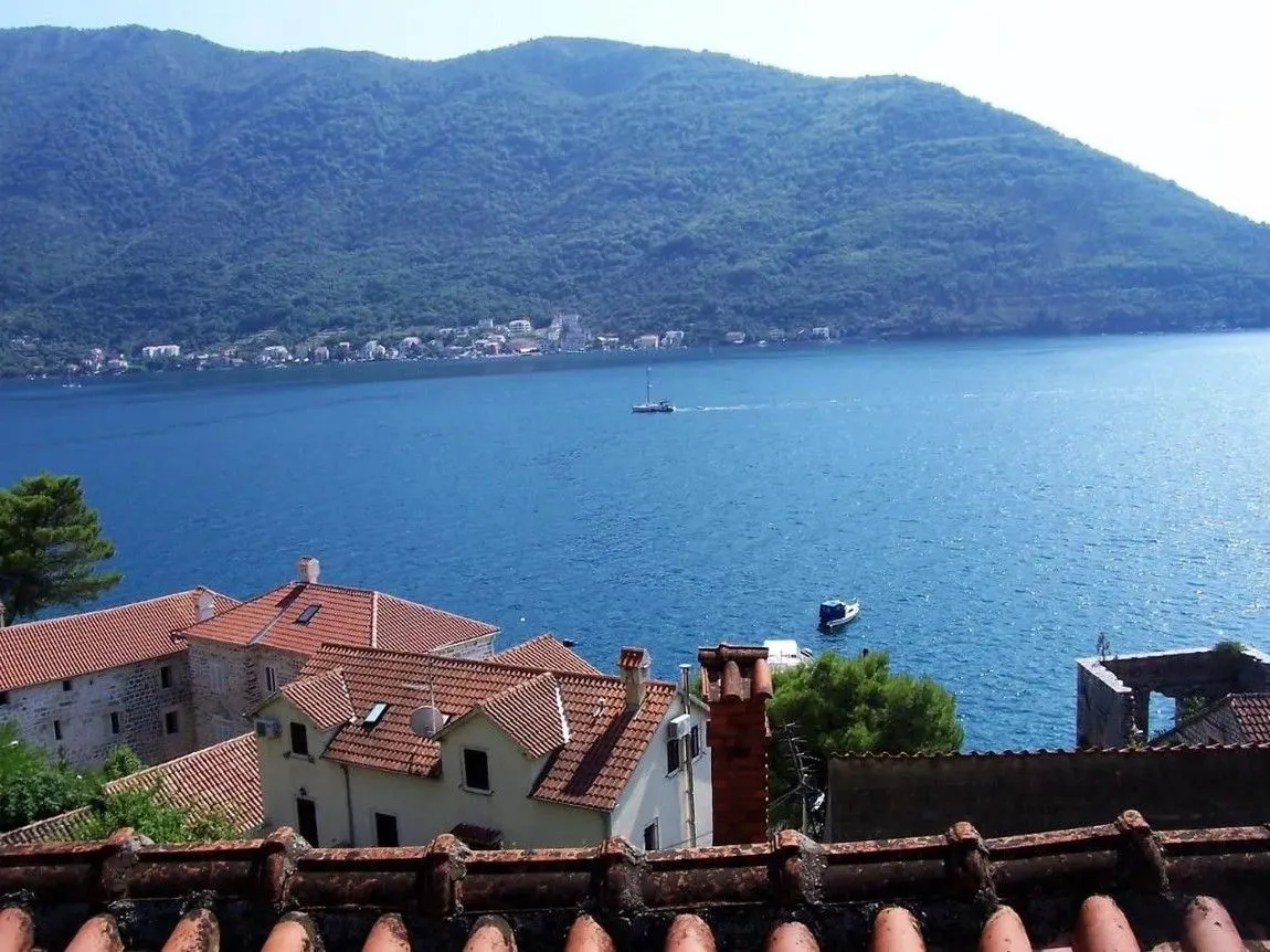 Prodaja, kuća, 136m², Perast, Kotor