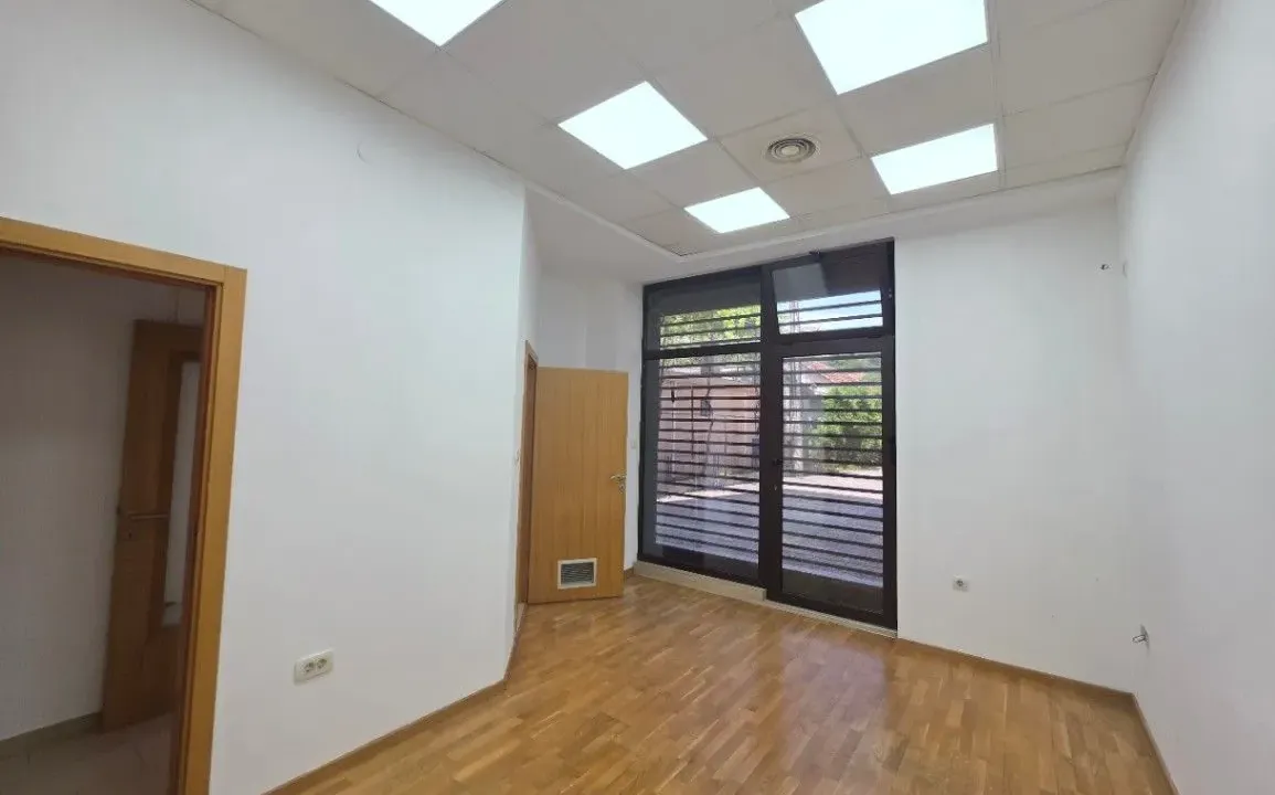Prodaja, petosoban stan, 120m², Preko Morače, Podgorica