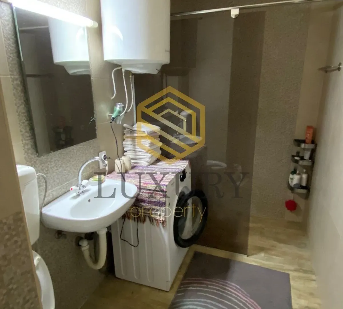 Izdavanje, dvosoban stan, 80m², Zabjelo, Podgorica