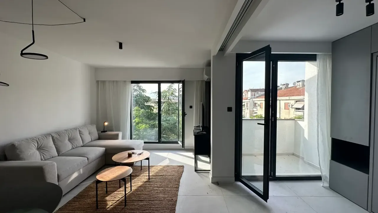 Rent, one bedroom apartment, 37m², Stari Aerodrom, Podgorica