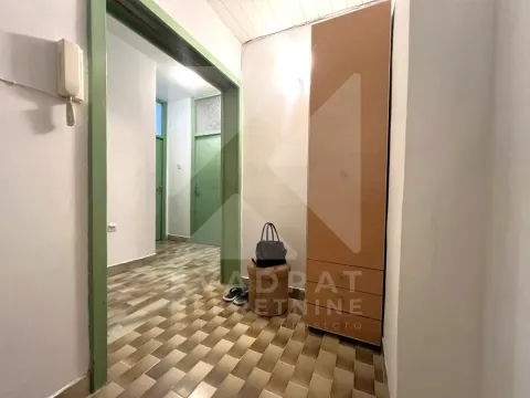 Izdavanje, jednosoban stan, 50m², Tuški Put, Podgorica - image 10