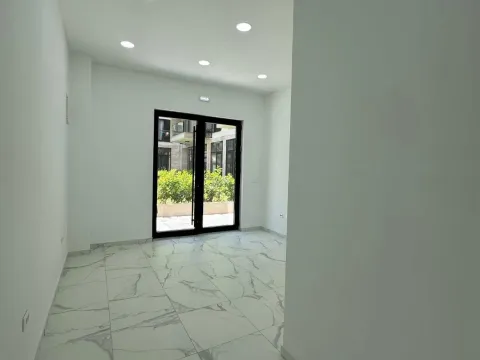 Rent, office space, 50m², Seljanovo, Tivat - image 5