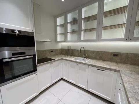 Izdavanje, dvosoban stan, 104m², Vračar, Šid - image 9