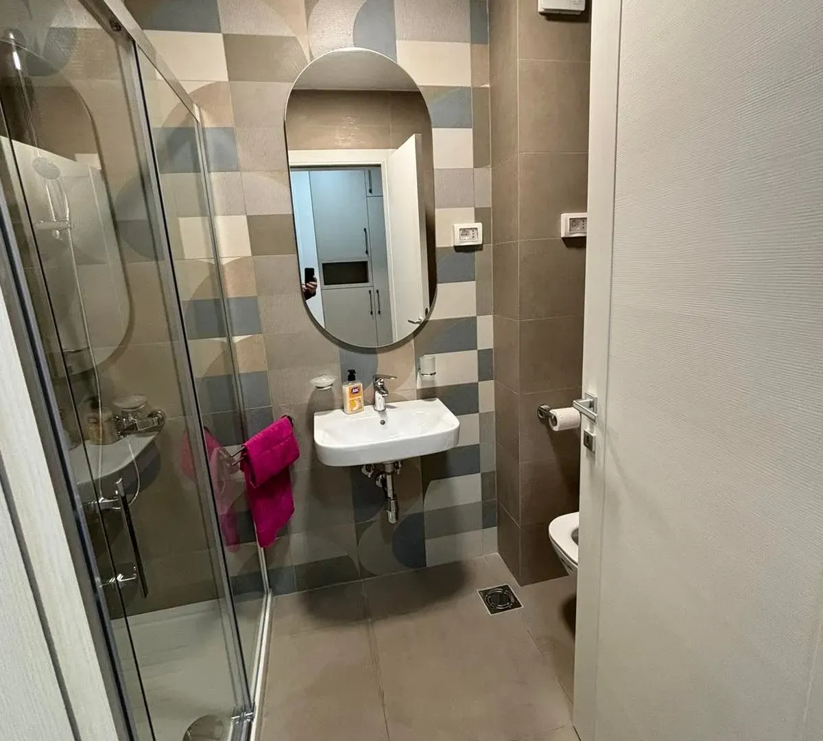 Rent, one bedroom apartment, 42m², Pobrežje, Podgorica