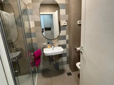 Rent, one bedroom apartment, 42m², Pobrežje, Podgorica - image 10