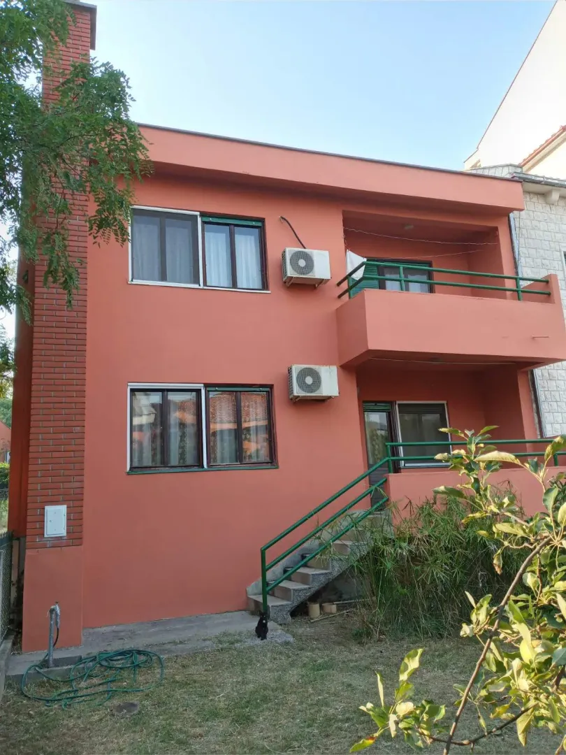 Prodaja, kuća, 180m², Gorica C, Podgorica