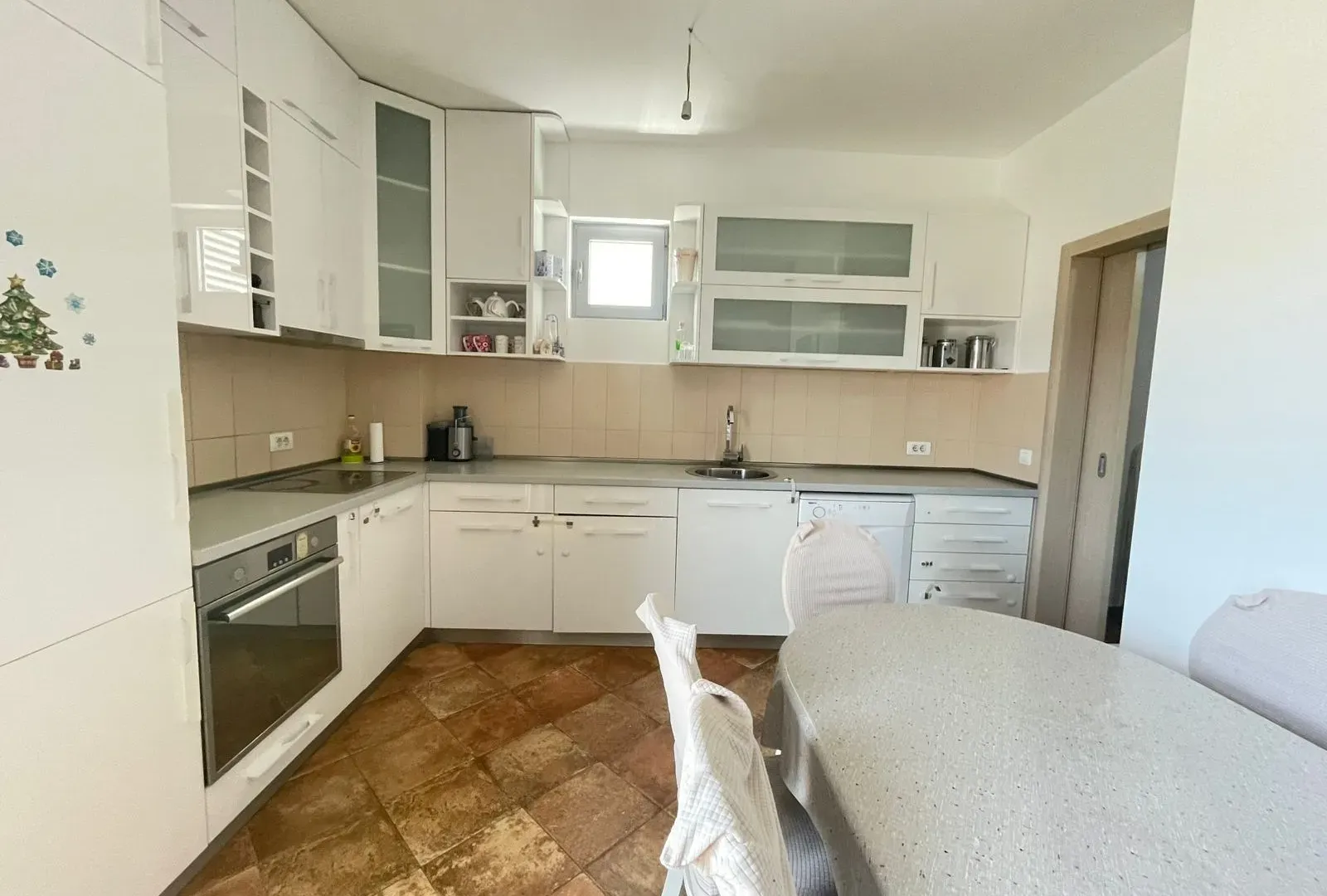 Izdavanje, jednosoban stan, 49m², Zagorič, Podgorica