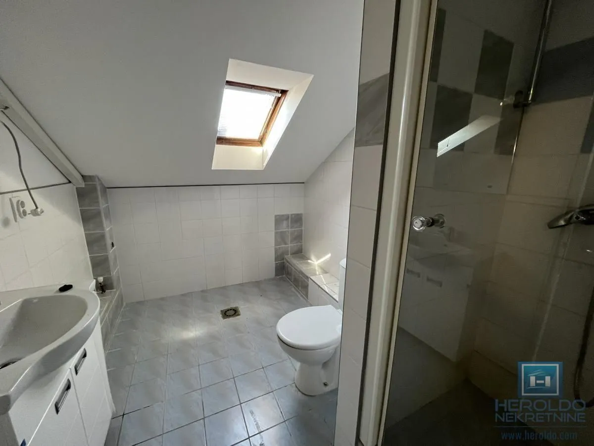 Prodaja, kuća, 400m², Centar, Jagodina
