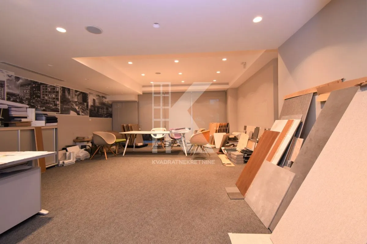 Rent, office space, 177m², City Kvart, Podgorica