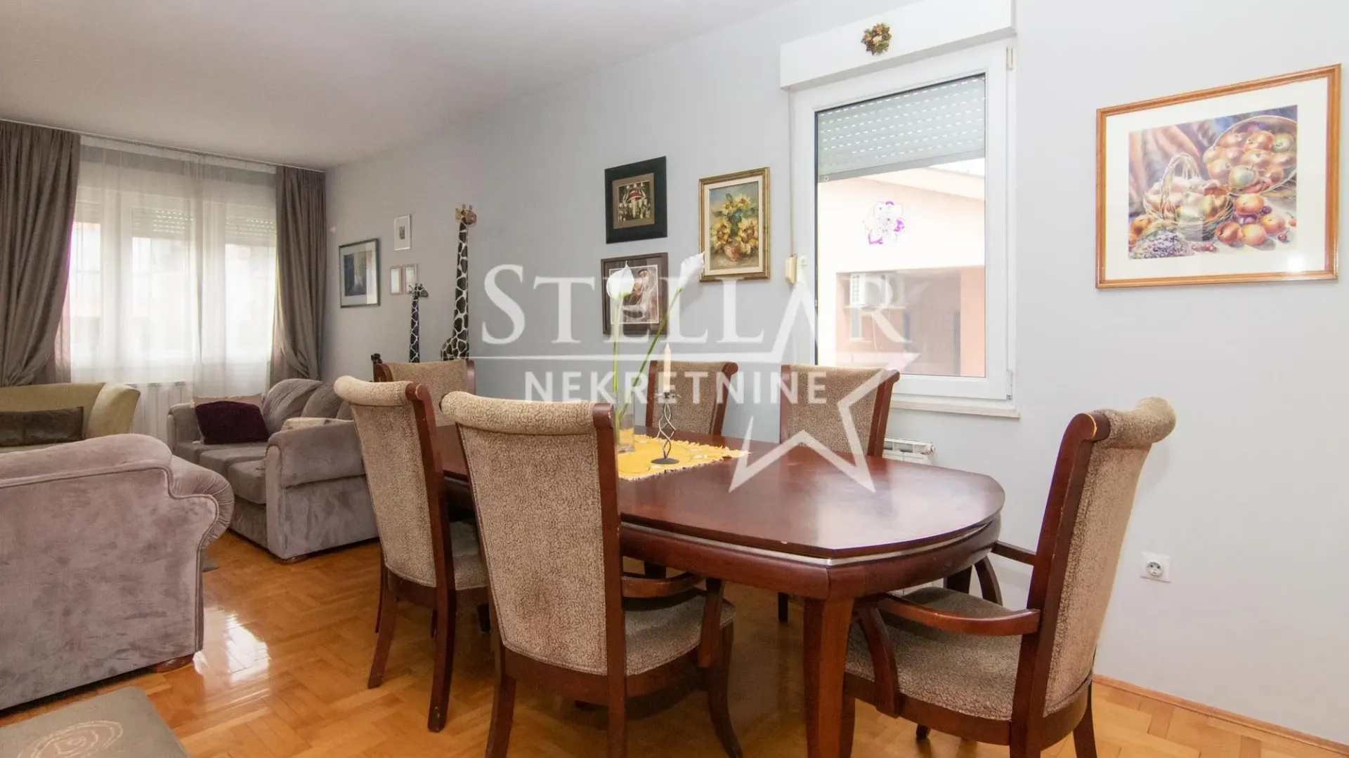Izdavanje, trosoban stan, 115m², Gorica C, Podgorica