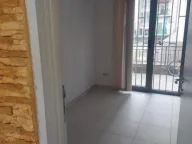 Izdavanje, poslovni prostor, 172m², 1 maj, Podgorica - image 10