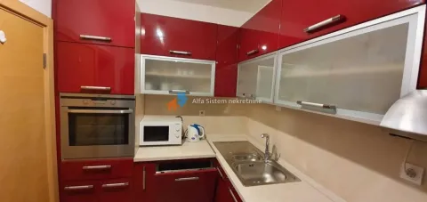 Izdavanje, trosoban stan, 86m², Vračar Hram, Vračar Sve Podlokacije - image 16