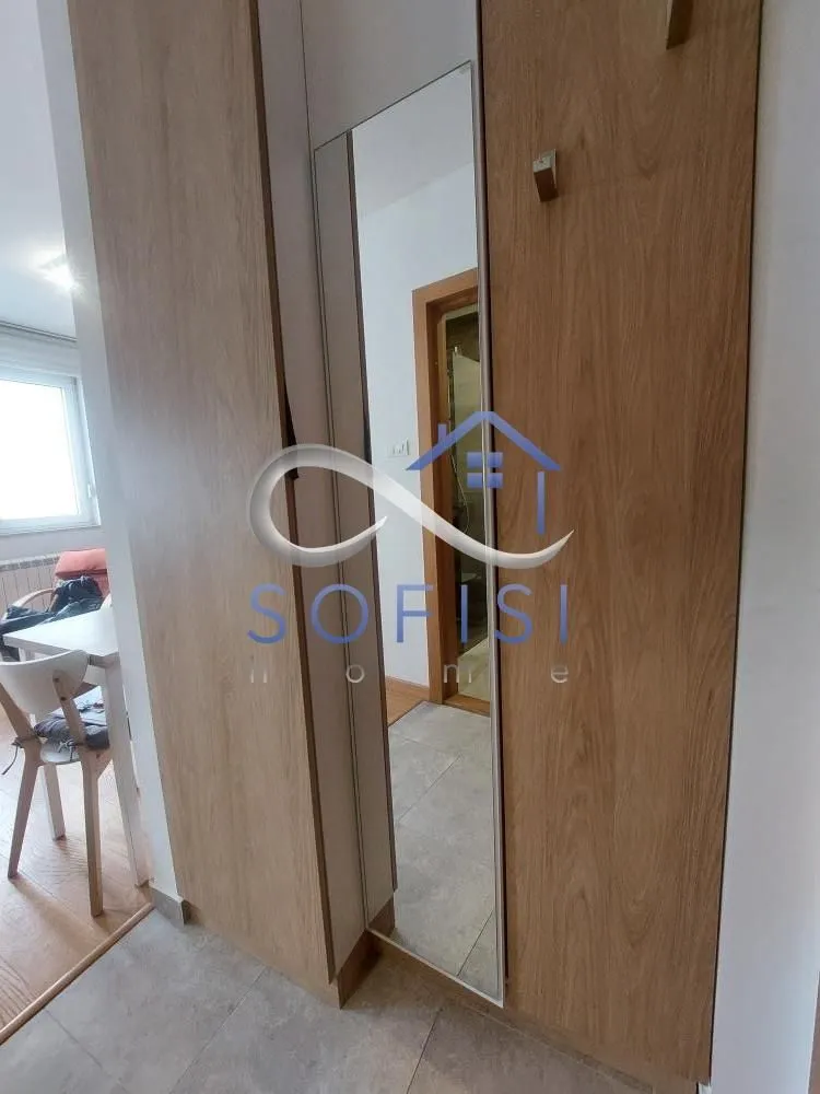 Izdavanje, stan, 29m², Centar, Novi Sad