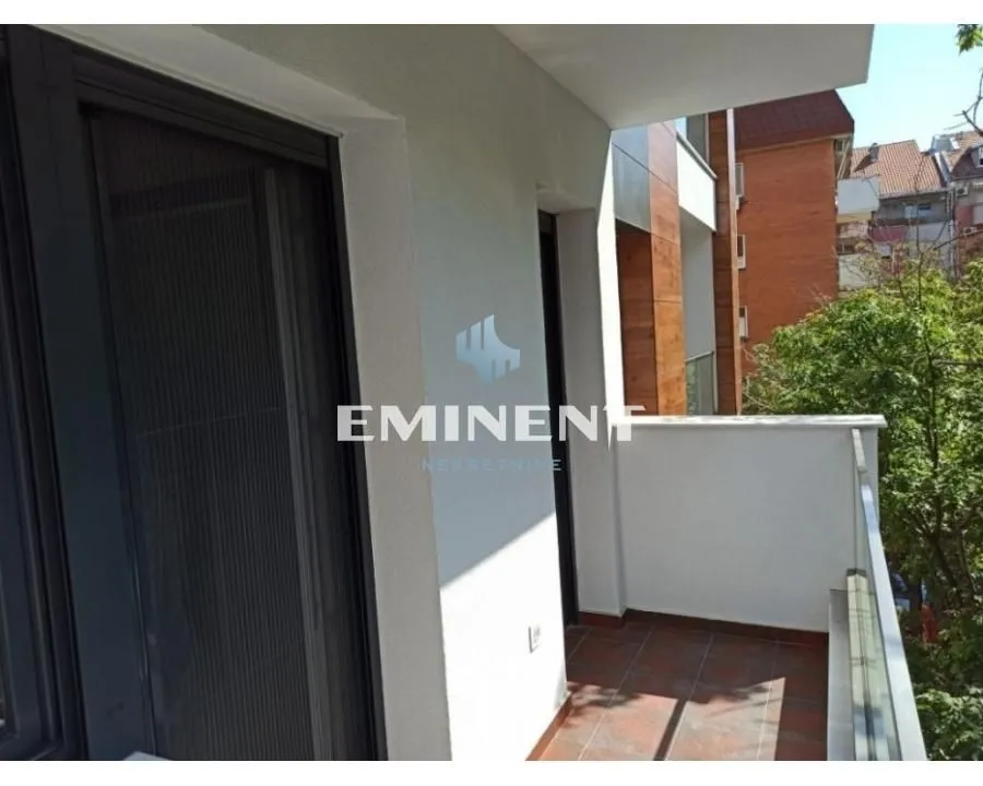 Izdavanje, trosoban stan, 62m², Đeram Pijaca, Beograd
