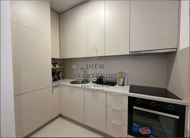 Izdavanje, jednosoban stan, 45m², Podgorica, Crna Gora