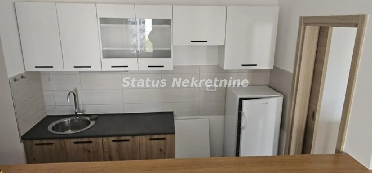 Izdavanje, dvosoban stan, 67m², Novo naselje, Novi Sad