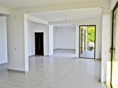 Sale, house, 600m², Šušanj, Bar - image 10