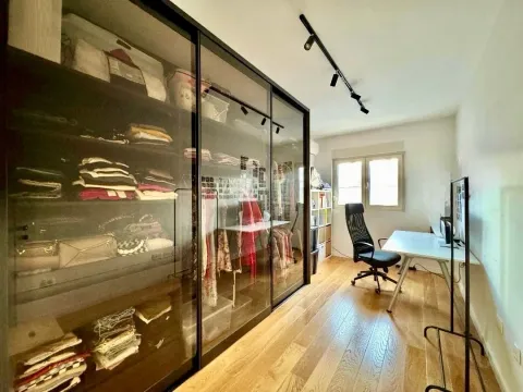 Prodaja, dvosoban stan, 70m², Central Point, Podgorica - image 9