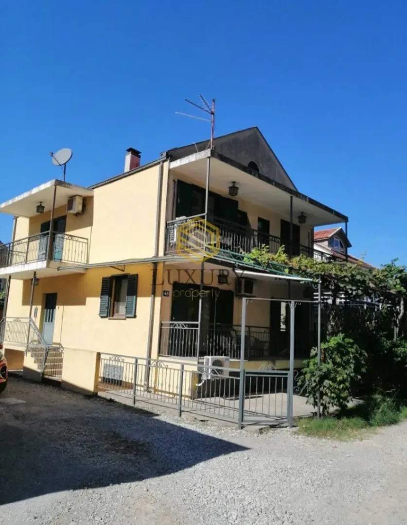 Rent, house, 300m², City Kvart, Podgorica