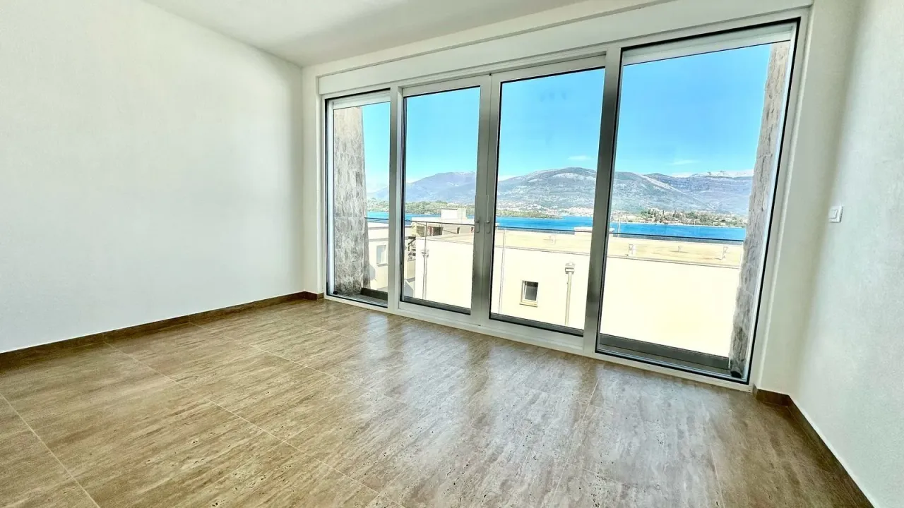 Sale, two bedroom apartment, 75m², Đuraševići, Tivat
