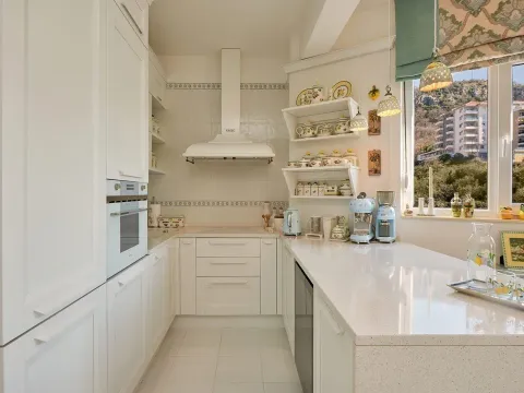 Prodaja, trosoban stan, 150m², Bečići, Budva - image 21