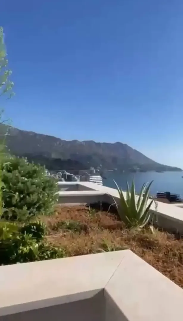Prodaja, dvosoban stan, 109m², Bečići, Budva