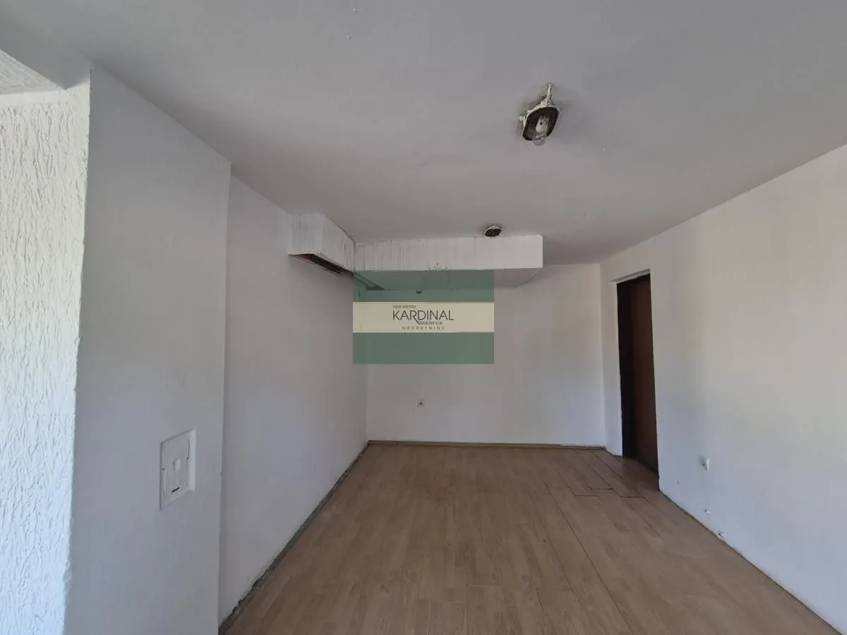 Sale, office space, 57m², Tabane, Jagodina