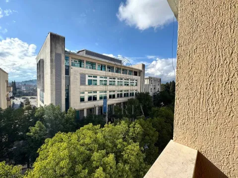 Prodaja, jednosoban stan, 40m², Centar, Podgorica - image 8