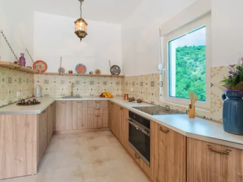 Sale, two bedroom apartment, 87m², Bečići, Budva - image 5