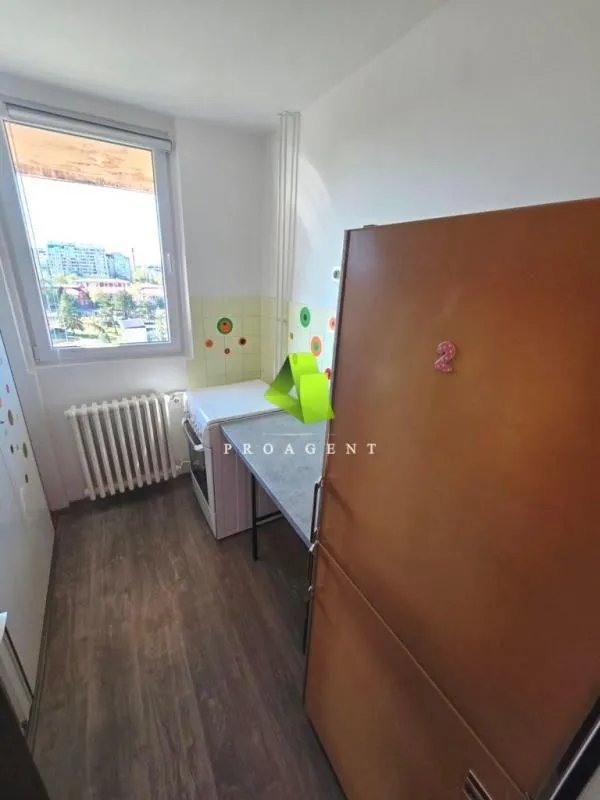 Izdavanje, jednosoban stan, 37m², Medijana, Niš