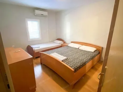 Sale, two bedroom apartment, 84m², Petrovac, Budva - image 4