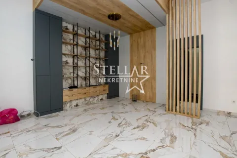 Rent, office space, 54m², Central Point, Podgorica - image 2