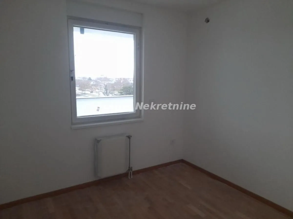 Prodaja, četvorosoban stan, 131m², Telep, Novi Sad Sve Podlokacije