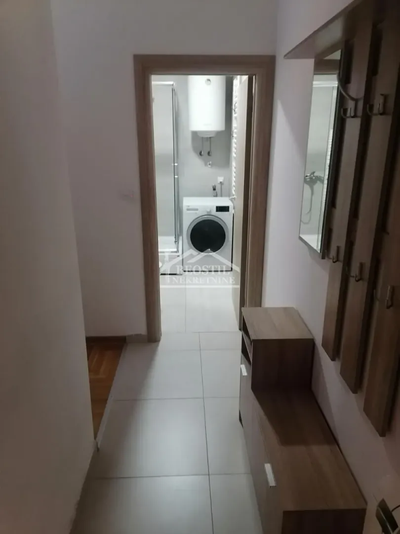 Izdavanje, jednosoban stan, 30m², Ledine, Beograd