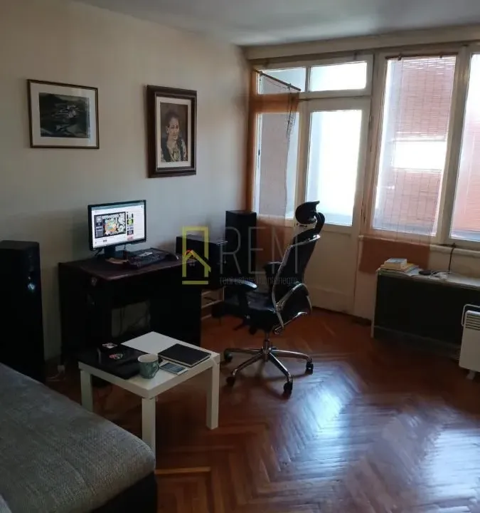 Prodaja, dvosoban stan, 76m², Centar, Podgorica