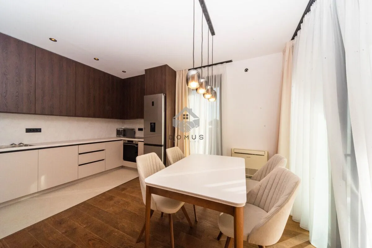 Rent, house, 225m², Gornja Gorica, Podgorica
