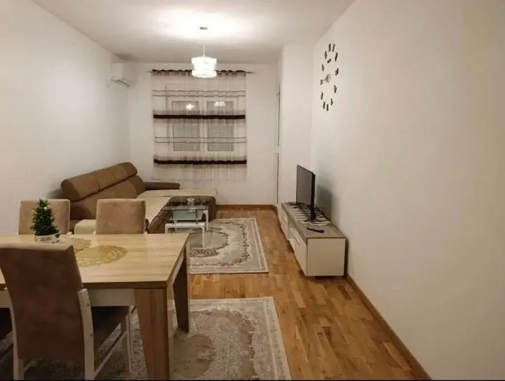 Rent, one bedroom apartment, 60m², Stari Aerodrom, Podgorica