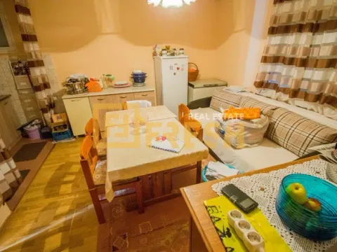 Sale, house, Tivat, Crna Gora - image 8