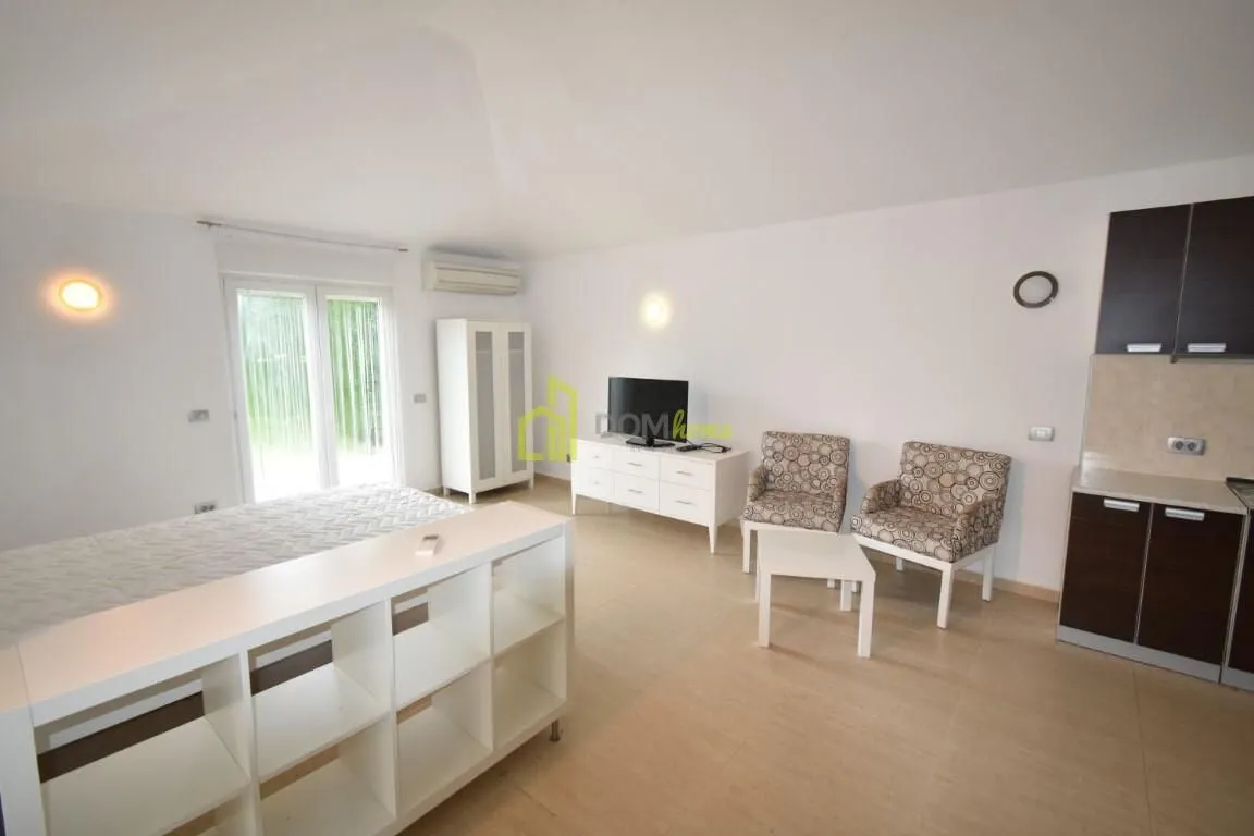 Rent, house, 212m², Donji Kokoti, Podgorica