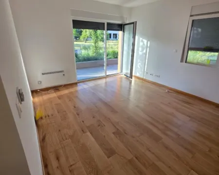 Sale, one bedroom apartment, 43m², Kolašin, Crna Gora - image 9