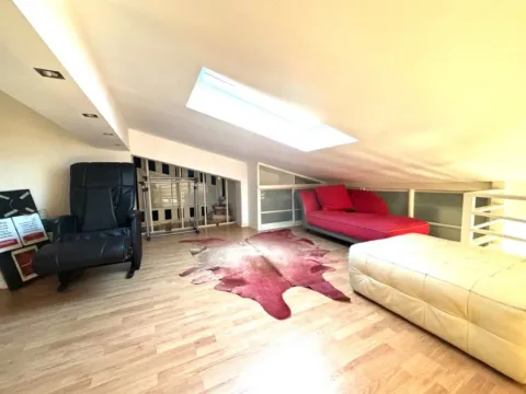 Izdavanje, dvosoban stan, 80m², Preko Morače, Podgorica - image 10