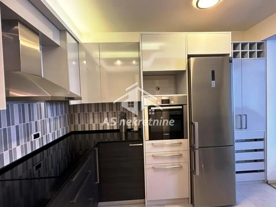Rent, three bedroom apartment, 81m², Lekino Brdo, Voždovac Sve Podlokacije