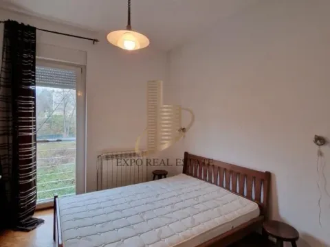 Izdavanje, trosoban stan, 75m², Savski Venac, Beograd - image 9