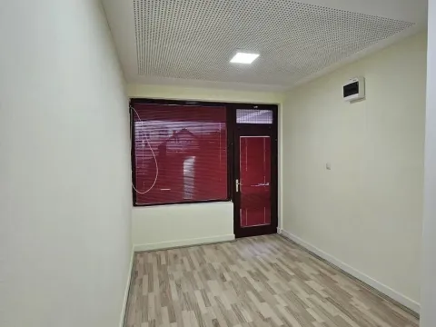 Prodaja, poslovni prostor, 20m², Centar, Kragujevac - image 2