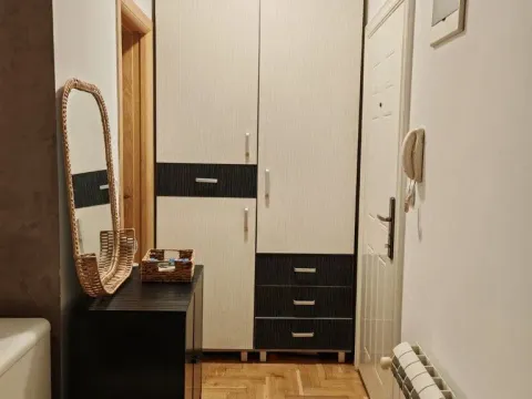 Sale, one bedroom apartment, 34m², Severni Bulevar, Zvezdara Sve Podlokacije - image 9