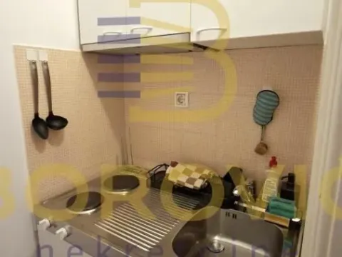 Rent, three bedroom apartment, 60m², Stari Grad, Beograd - image 6