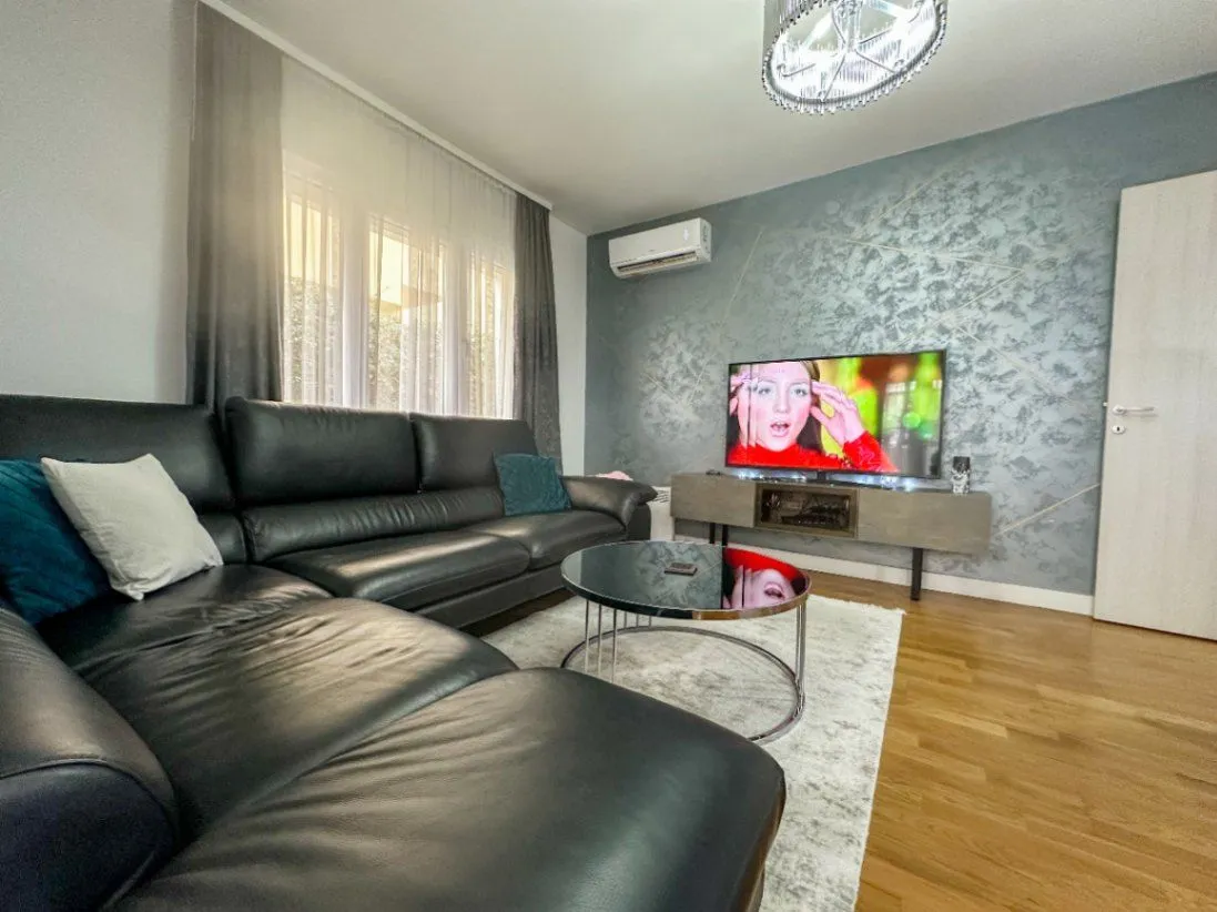 Prodaja, jednosoban stan, 52m², Tološi, Podgorica