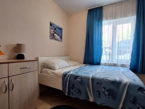 Daily-rent, two bedroom apartment, 60m², Petrovac, Budva - image 8